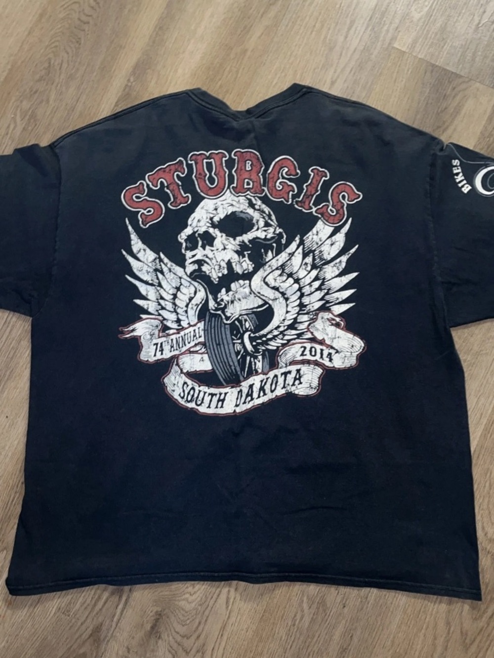 Gildan Sturgis South Dakota Black Tee White & Red Motorcycle Rally Graphic